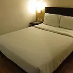 Zuzu Simpang Lima