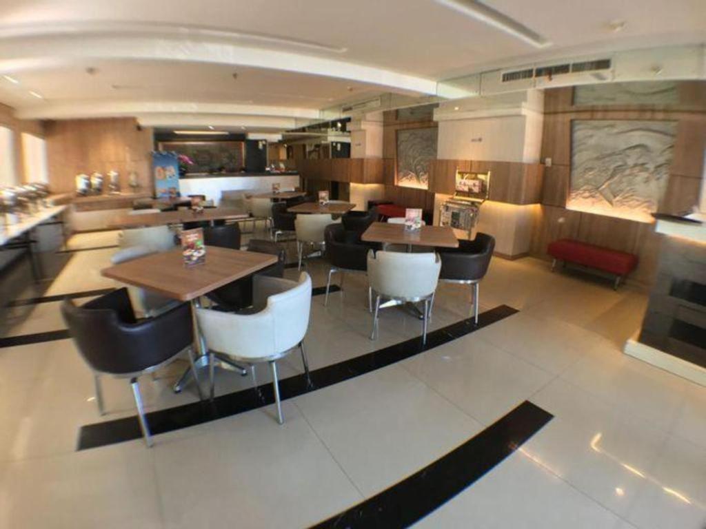 Zuzu Simpang Lima 3* Semarang